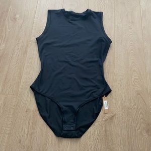 SKIMS Body Basics Crew Neck Bodysuit, Onyx, Sz L